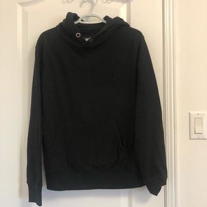 Bluenotes black sweater